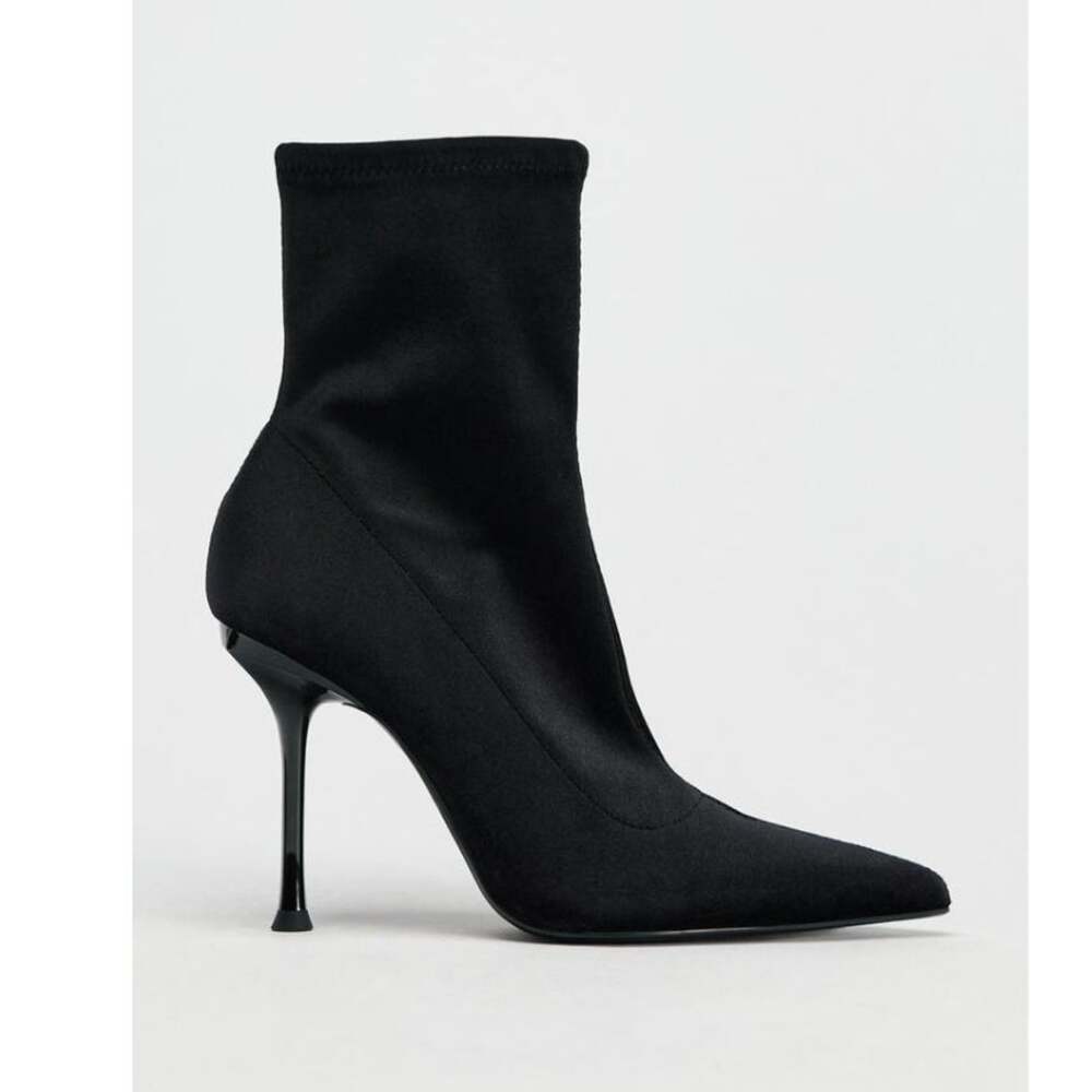 Zara Black Velvet Effect Pointed Toe Stiletto Ankle Boots Womens Size 10 New